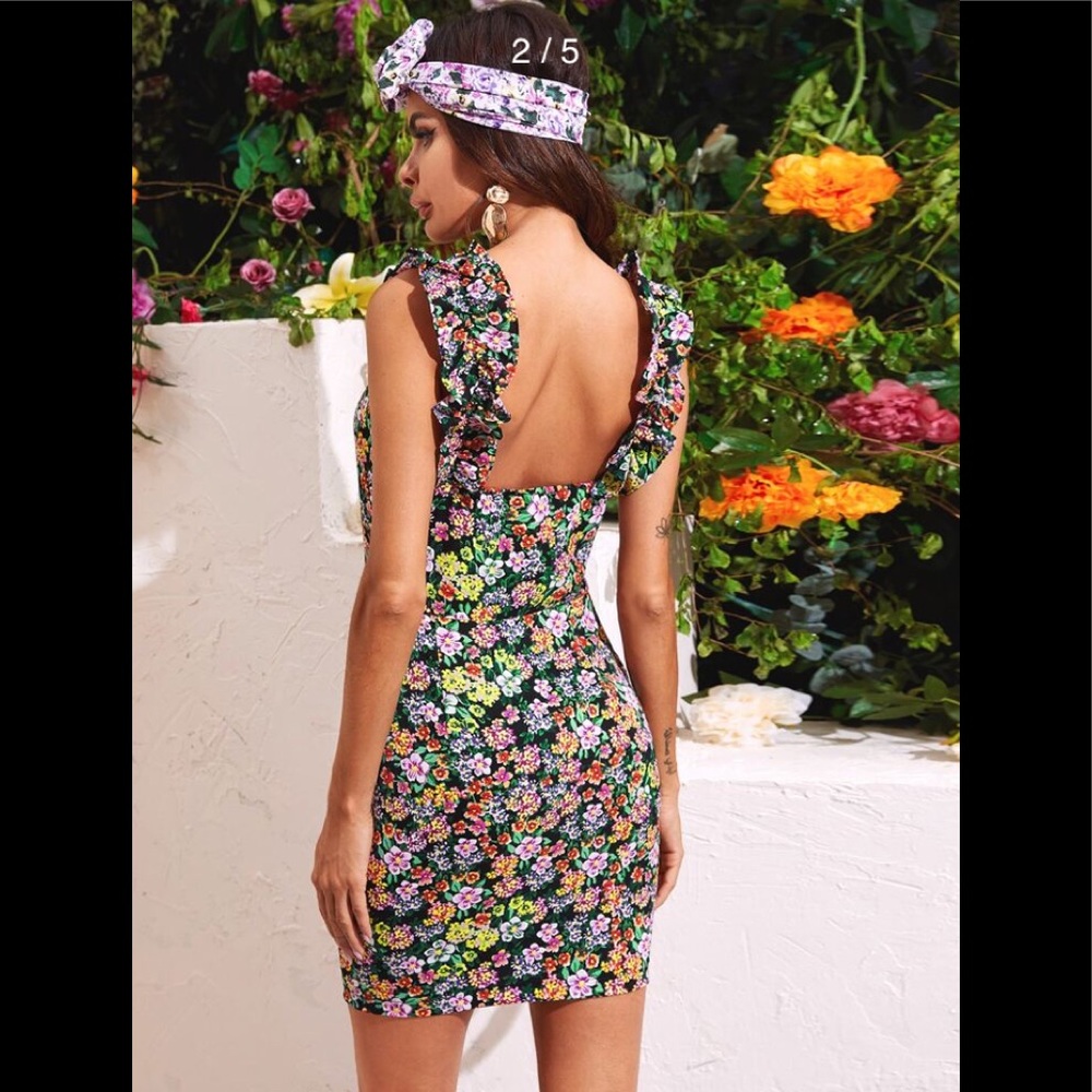 Nwot stretchy ruffle strap dress - Picture 2 of 8